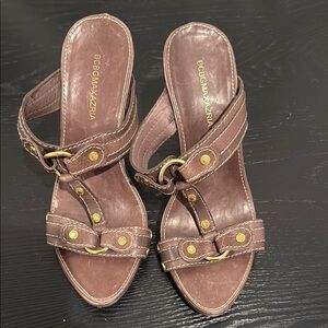 BCBGMaxAzria Brown Sandals with Strappy Design